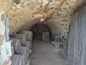 Ancienne cave voûtée en pierre